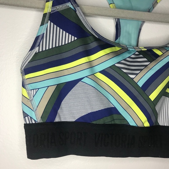 Victoria’s Secret Sport sports bra - Picture 2 of 4